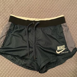 Vintage Nike Sportwear